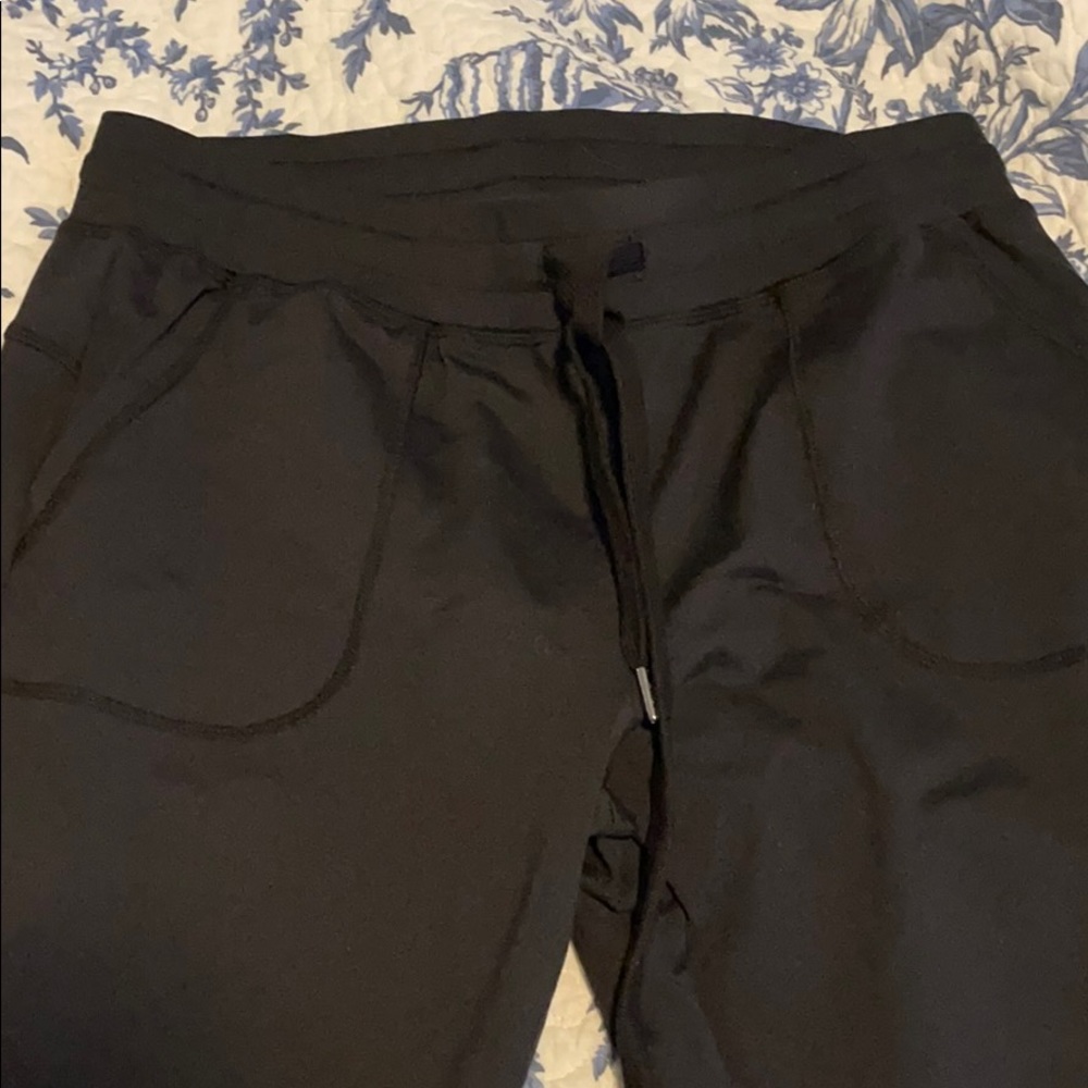 Zyia joggers